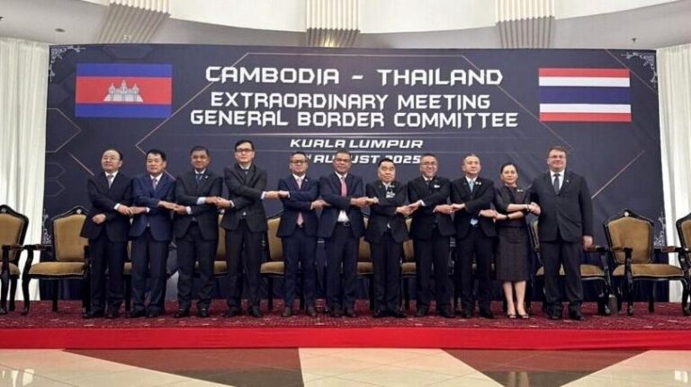 Read more about the article Accord de cessez-le-feu signé entre la #Thaïlande et le #Cambodge lors de la réunion du GBC en Malaisie
